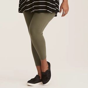 Torrid Olive Green Cropped Leggings